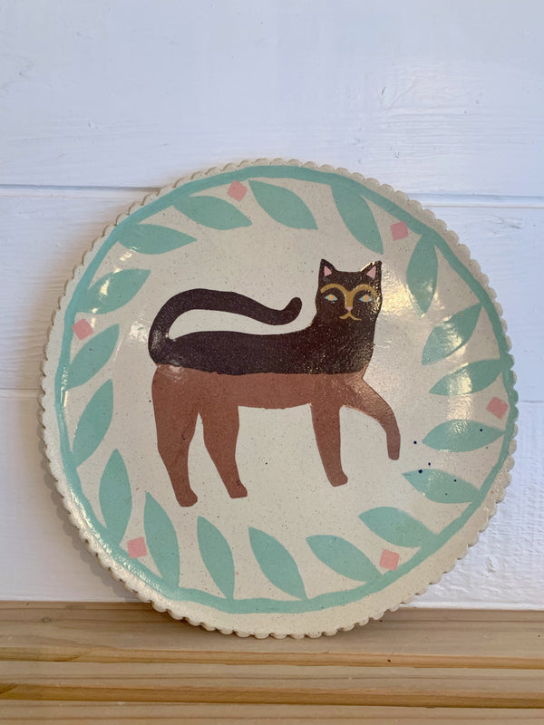 Color clay cat serving dish