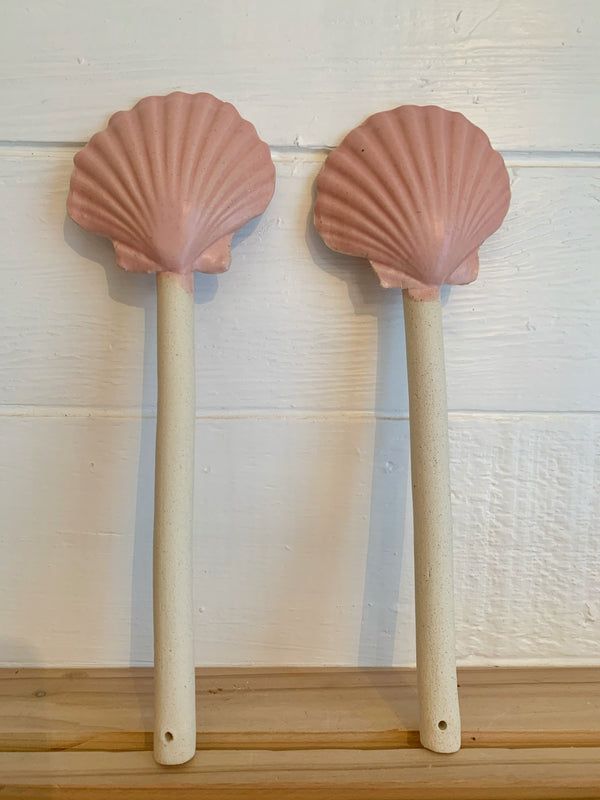 Pink Shell Salad tongs